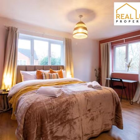 One-Bedroom Apartment By Real Lush Properties In Langsett Wolverhampton Exteriör bild